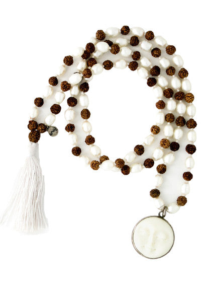 FRESHWATER PEARL & BONE MOON FACE MR090
